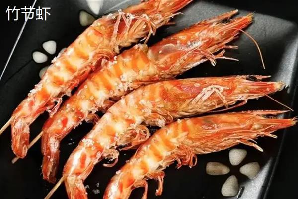 河虾和海虾有什么区别，前者呈青绿色、后者呈白色透明状