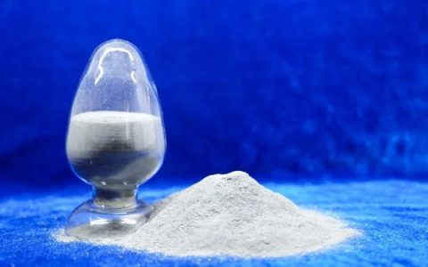 荆条蜜与槐花蜜对比，槐花蜜色泽更佳口感更优